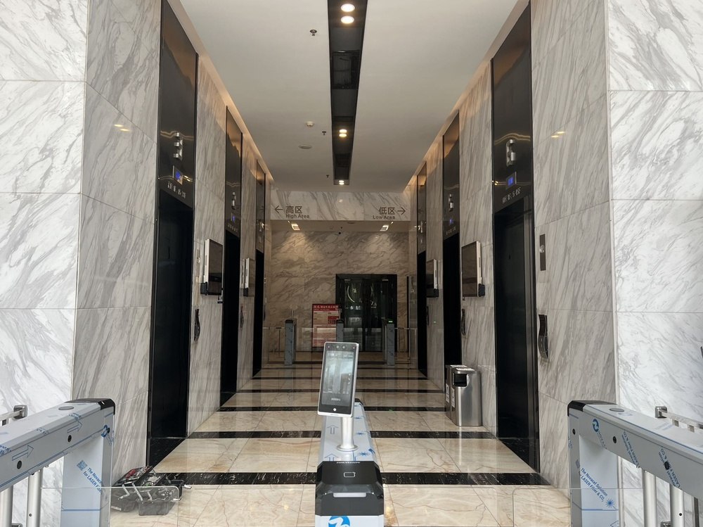 电梯厅1